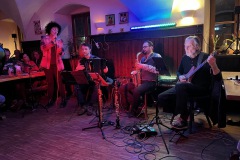 THREE OF A KIND feat. Alexandrina Simeon (voc): Rieblwirt, Landshut, März 2026